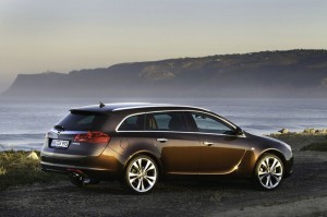 Der neue Opel Insignia Biturbo Sports Tourer (Standaufnahme)