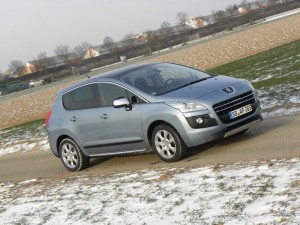 Das ist der erste Diesel-Hybrid, der Peugeot 3008 Hybrid4