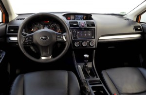 Der Innenraum des neuen Subaru XV. Ledersitze, Navi...