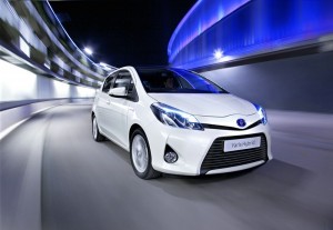 Toyota wird die Hybrid-Version des Yaris in Genf zeigen