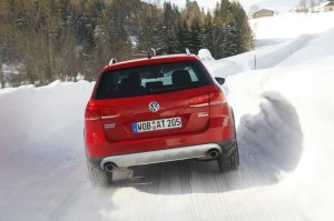 Der VW Passat Alltrak im Test bei Schnee