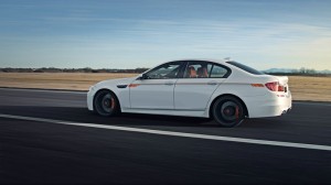 Der BMW M5 F10 von G-Power in der Seitenansicht in weiss