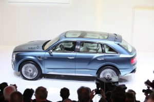 Die Studie Bentley EXP 9F auf dem Genfer Salon 2012