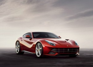 Der Ferrari F12 Berlinetta ist auf dem Genfer Autosalon 2012 zu sehen