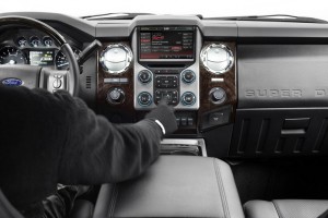 Die Mittelkonsole des Ford F-Serie Platinum - Innenraum, Interieur