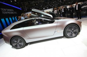 Der Studie Hyundai I-Oniq in der Seitenansicht