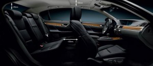 Der Innenraum des neuen Lexus GS bietet mehr Platz