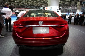 Der Mazda Takeri Concept in der Heckansicht