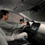 Der Innenraum des Elektroautos Nissan Leaf