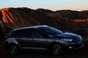 Der neue Renault Megane Grandtour 2012 in der seitenansicht