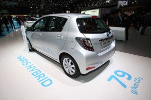 Toyota zeigt den Yaris Hybrid - Genf 2012