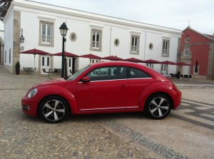 2012-er Volkswagen Beetle in der Seitenansicht