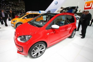 Der VW Swiss Up in Rot - Genfer Autosalon 2012