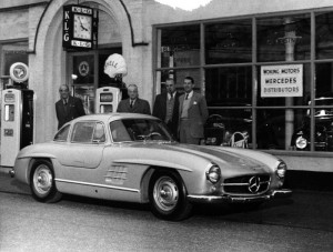 Mercedes-Benz 300 SL W 198 I in der Seitenansicht (Standaufnahme)