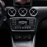 Die Mittelkonsole des Mercedes-Benz A 2012