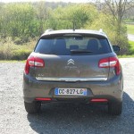 Die Heckansicht des Citroen C4 Aircross