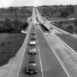 Mercedes 300 SL auf der Autobahn (1959)