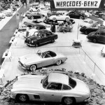 Mercedes-Benz 300 SL (W 198 I, vorn) und der Typ 190 SL (W 121) auf International Motor Sports Show 1954