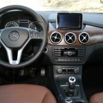Cockpit des Mercedes-Benz B 200 CDI