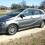 Der Mercedes-Benz B 200 CDI in Silber