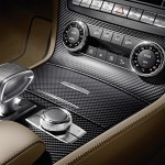 Die Mittelkonsole des Mercedes-Benz SL 65 AMG 45th Anniversary