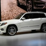 Modellgepflegter Mercedes GLK in der Seitenansicht