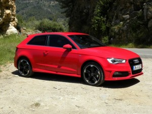 2012 Audi A3 in Rot (Seitenansicht)