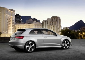 Neuer Audi A3 8V in der Seiten- Heckansicht