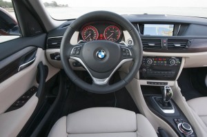 Cockpit des neuen BMW X1