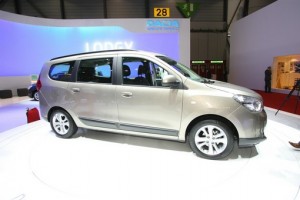 Der neue Dacia Lodgy auf einer Automesse