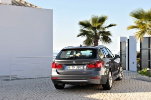 Die Heckpartie des neuen BMW 3er Touring
