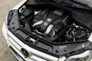 Der 557 PS starke Motor des Mercedes-Benz GL 63 AMG