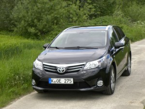 Der Toyota Avensis mit 4-Zylinder-Tubrodiesel und 177 PS