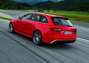 Audi RS 4 Avant in der Heckansicht