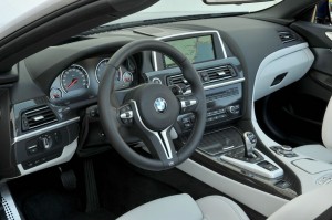 Das Cockpit des neuen BMW M6 Cabriolet