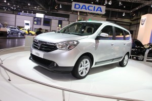 Dacia Lodgy in Silber auf der AMI 2012