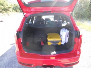 Der Kofferraum des Ford Focus ST Tunier (Kombi)