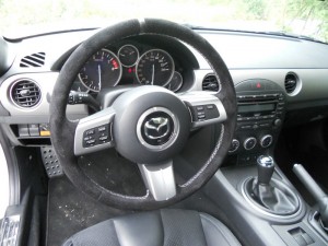 Das Cockpit des Mazda MX-5 Yusho