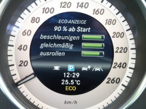 Die Rundinstrumente des Mercedes-Benz C 180