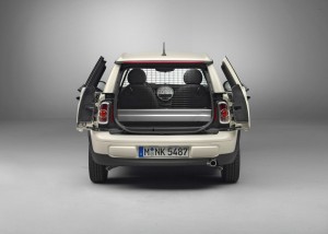 Mini Clubvan in der Heckansicht