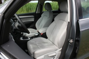 Die Sportsitze des Audi Q3 quattro 2.0 TSFI
