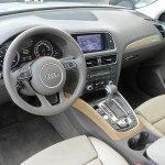Der Innenraum des Audi Q5 hybrid quattro