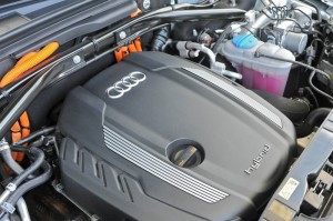 Der Motor des Audi Q5 hybrid quattro