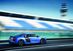 Audi R8 V10 plus 2012 in der Seitenansicht