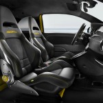 Die Sportsitze des Abarth 695 Tributo Ferrari