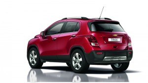 Roter Chevrolet Trax von hinten