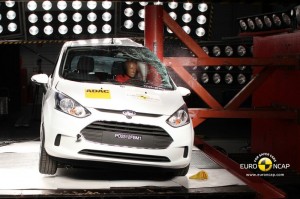 Der Ford B-Max beim Crashtest von EuroNCAP