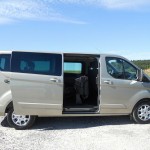 Die Schiebetür des Ford Tourneo Custom (Seitenpartie)