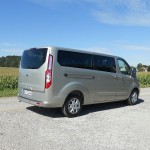 Die Seitenpartie des Ford Tourneo Custom