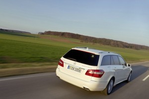 Mercedes-Benz E 300 Blue Tec Hybrid T-Modell in Weiss